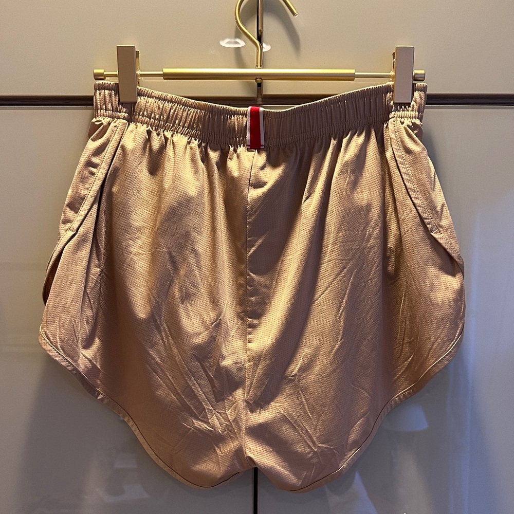 Tracksmith Twilight Split Shorts / Lined - Men’s Medium / Chestnut Color - Picture 3 of 4